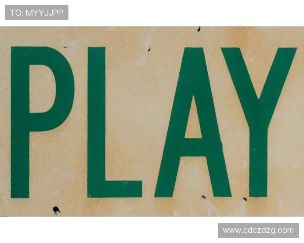 邻居小男孩和我一起玩游戏的欢乐时光与难忘瞬间